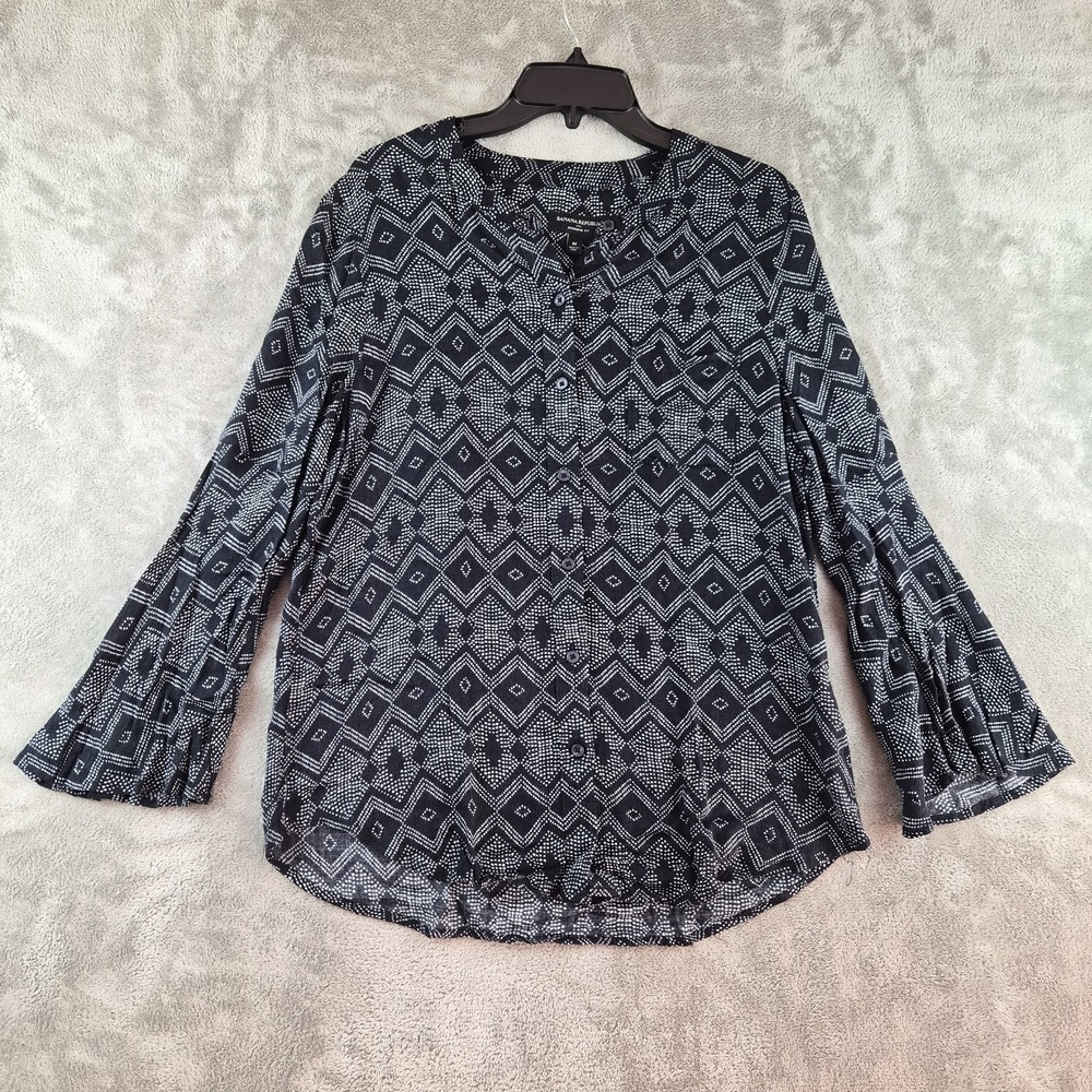Banana Republic Boyfriend Fit Top Womens Medium Black Geometric Button Up Shirt